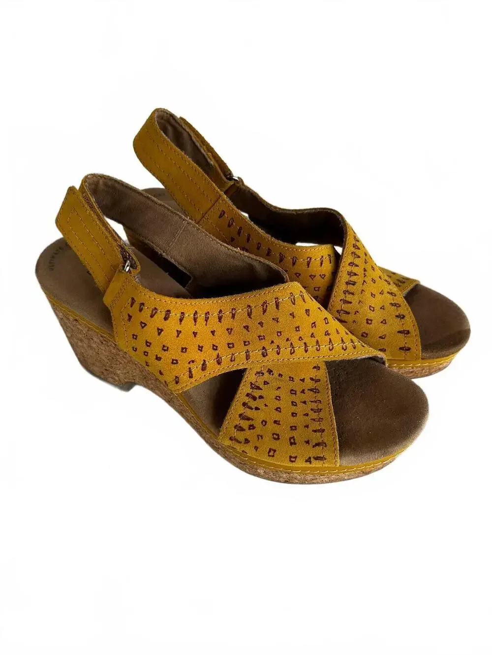 Clarks Giselle Bay Mustard Suede Slingback Wedges Sz 7.5
